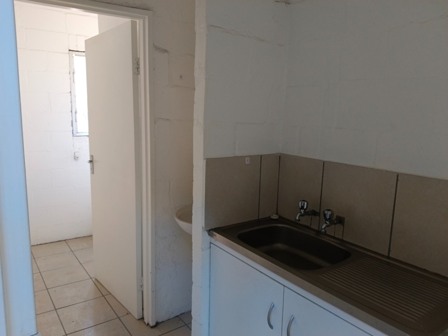 To Let commercial Property for Rent in Okavango Park Western Cape